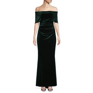 New - Vince Camuto Off Shoulder Velvet Gown - Size 10